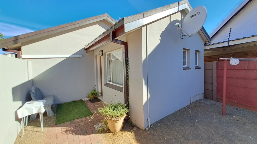 7 Bedroom Property for Sale in Universitas Free State